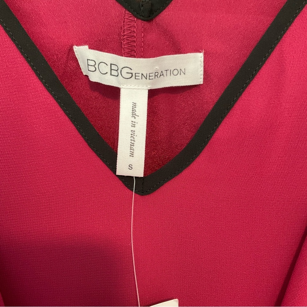 BCBG Dress BCBGeneration Women's Maroon V-neck Ruffle Tent/Shift Dress S… - Picture 15 of 15